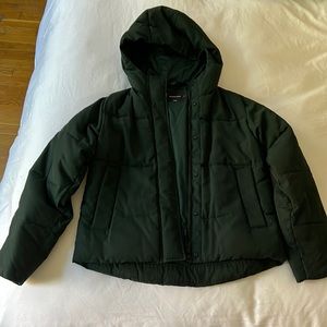 Everlane emerald green cropped puffer